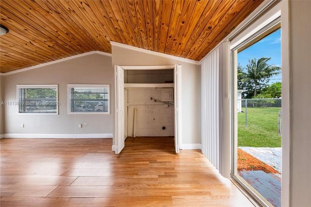 2431 Rodman Street, Hollywood, FL 33020
