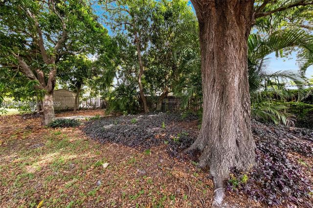 2431 Rodman Street, Hollywood, FL 33020