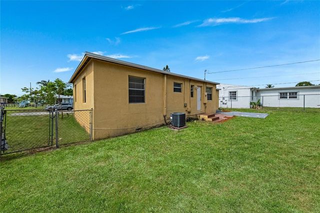 2431 Rodman Street, Hollywood, FL 33020