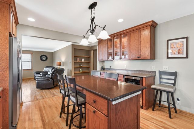 819 2nd Avenue S, South Saint Paul, MN 55075