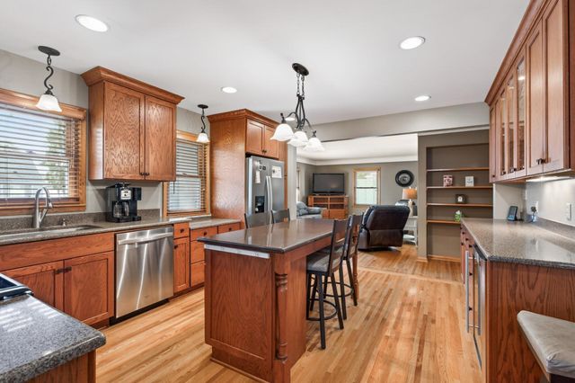 819 2nd Avenue S, South Saint Paul, MN 55075