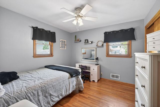 819 2nd Avenue S, South Saint Paul, MN 55075