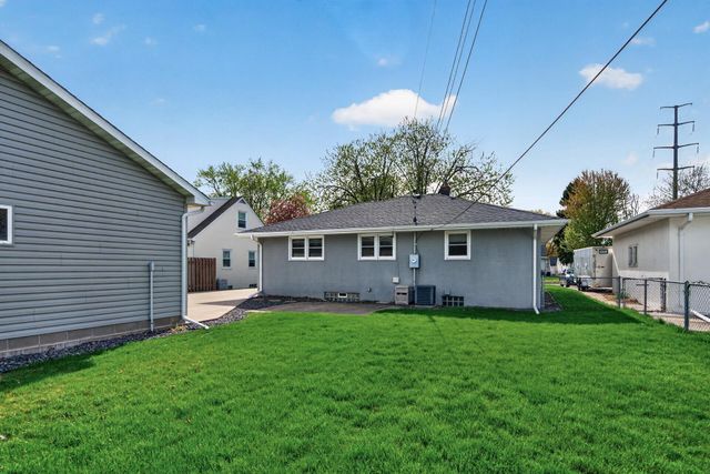 819 2nd Avenue S, South Saint Paul, MN 55075