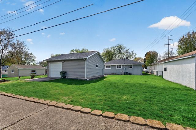 819 2nd Avenue S, South Saint Paul, MN 55075