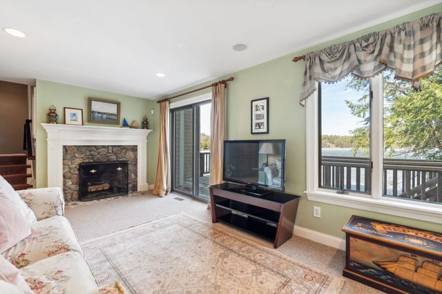 78 Garnet Street, Sunapee, NH 03782