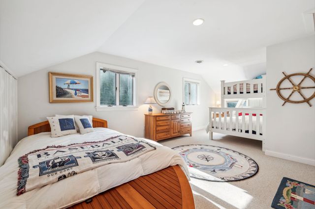 78 Garnet Street, Sunapee, NH 03782