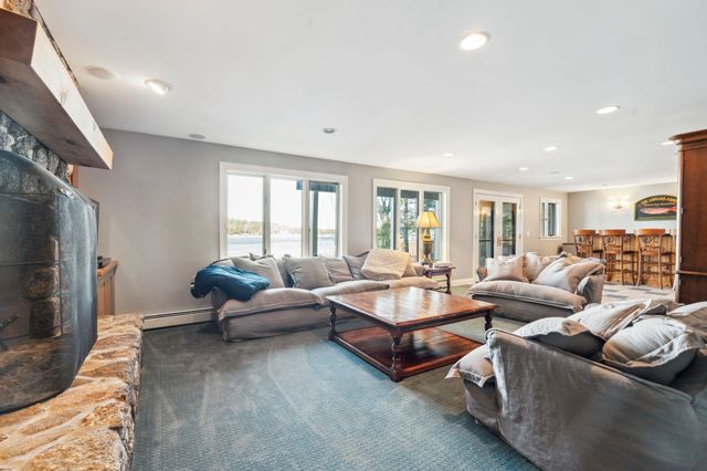 78 Garnet Street, Sunapee, NH 03782