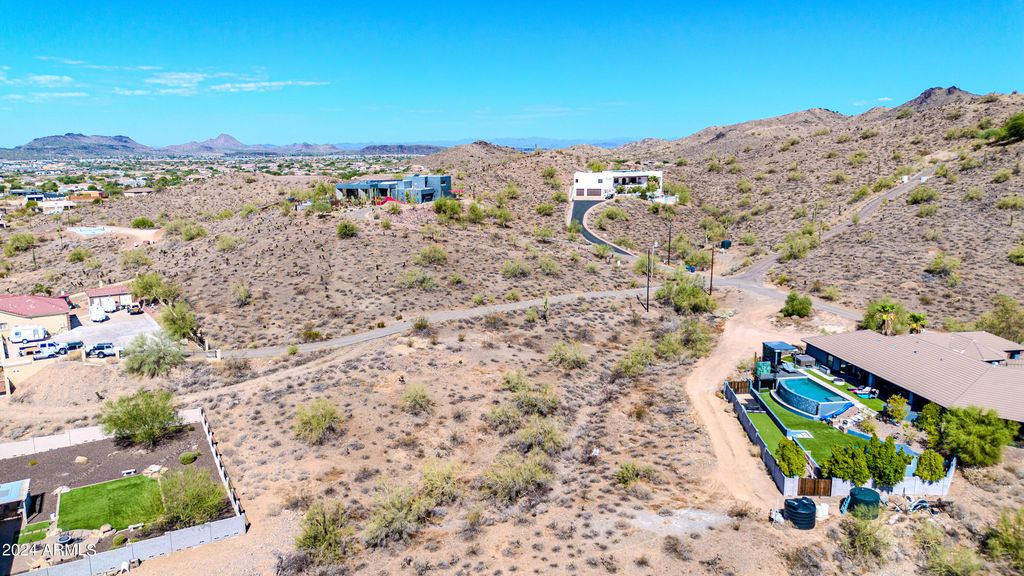 101 E Briles Road -, Phoenix, AZ 85085