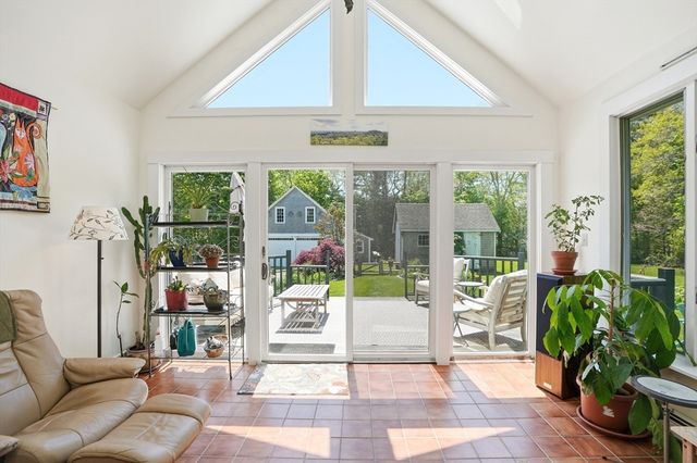 105 Scraggy Neck Rd, Bourne, MA 02534