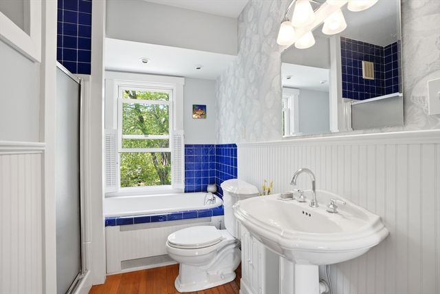 105 Scraggy Neck Rd, Bourne, MA 02534