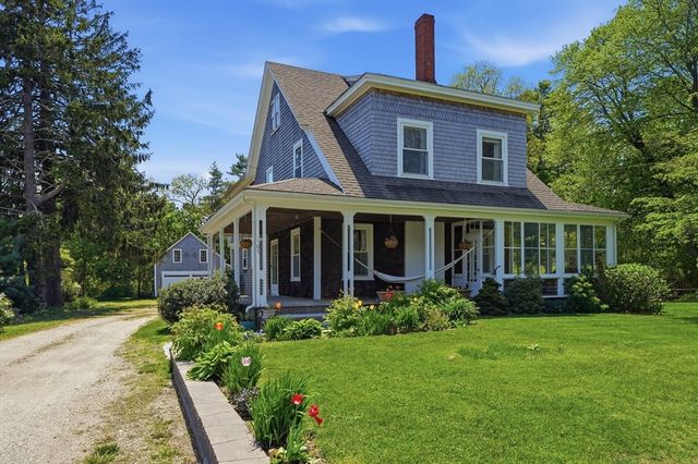 105 Scraggy Neck Rd, Bourne, MA 02534