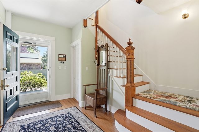 105 Scraggy Neck Rd, Bourne, MA 02534