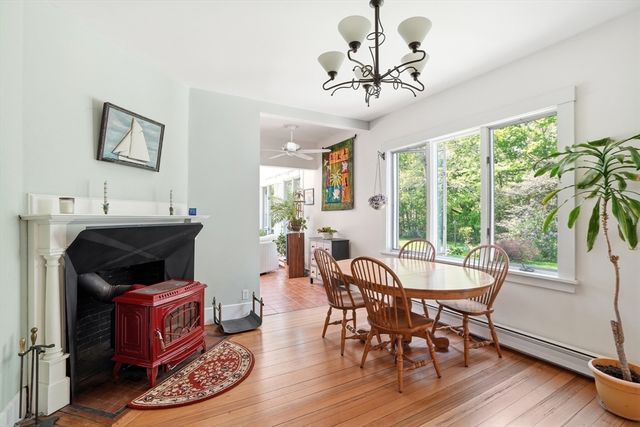 105 Scraggy Neck Rd, Bourne, MA 02534