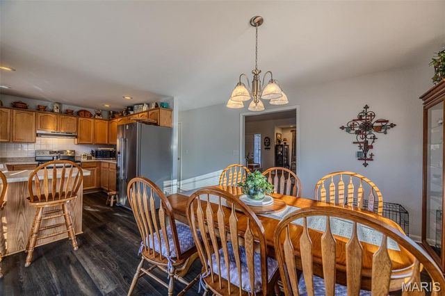 20305 Harlequin Lane, Dixon, MO 65459