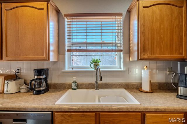 20305 Harlequin Lane, Dixon, MO 65459