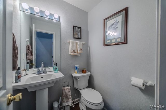 20305 Harlequin Lane, Dixon, MO 65459