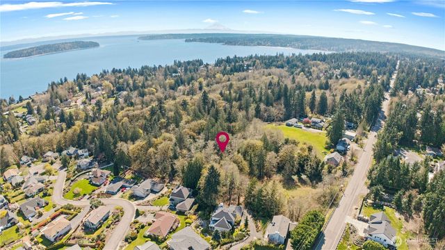 1745 Alaska Avenue E, Port Orchard, WA 98366