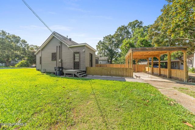 825 N Ave H, Crowley, LA 70526