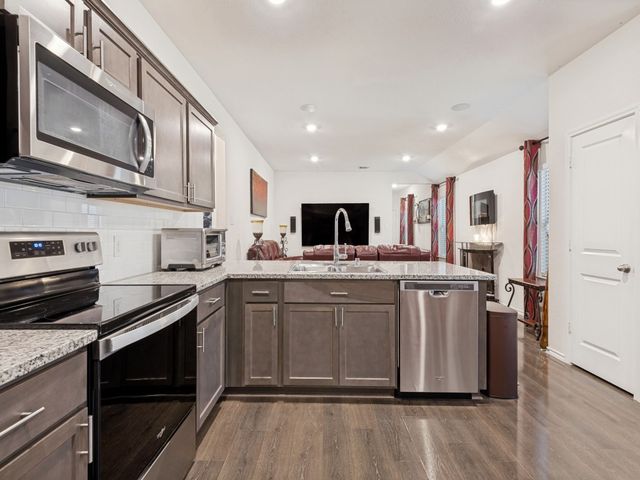2246 Nightgrove Circle, Crandall, TX 75114