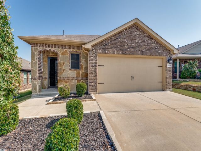 2246 Nightgrove Circle, Crandall, TX 75114