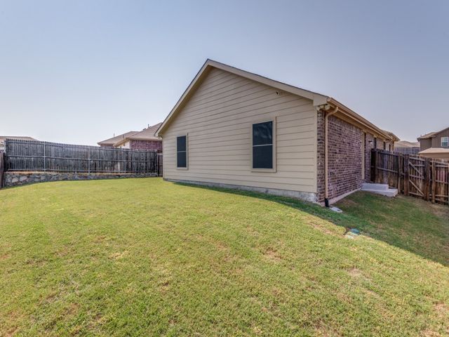 2246 Nightgrove Circle, Crandall, TX 75114