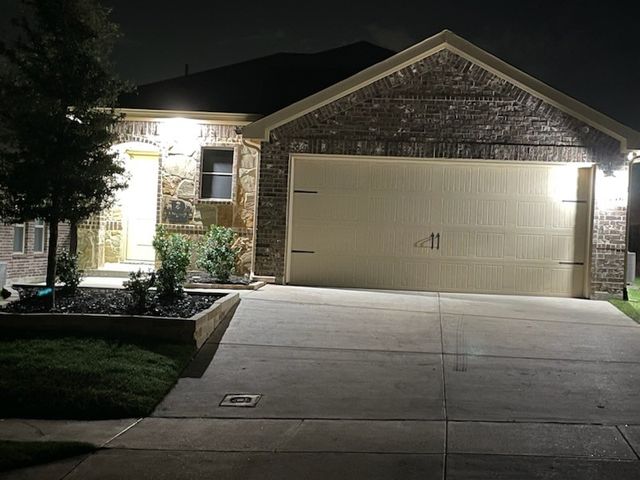 2246 Nightgrove Circle, Crandall, TX 75114