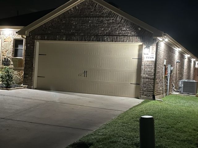 2246 Nightgrove Circle, Crandall, TX 75114