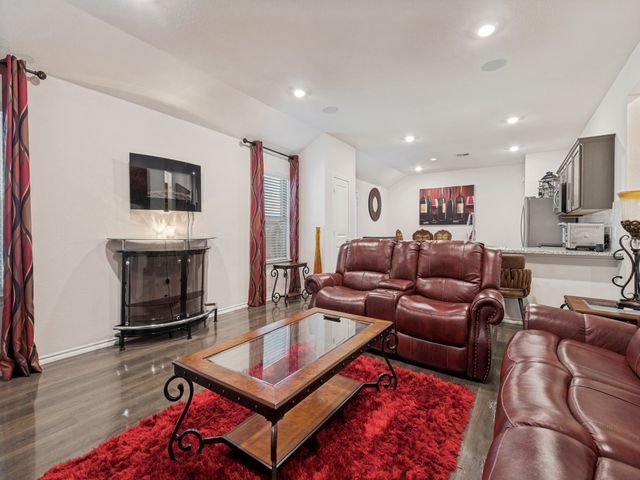 2246 Nightgrove Circle, Crandall, TX 75114