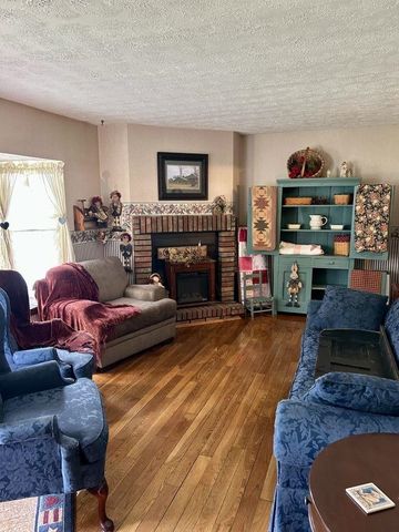 1447 Spring Valley Circle, Huntington, WV 25701