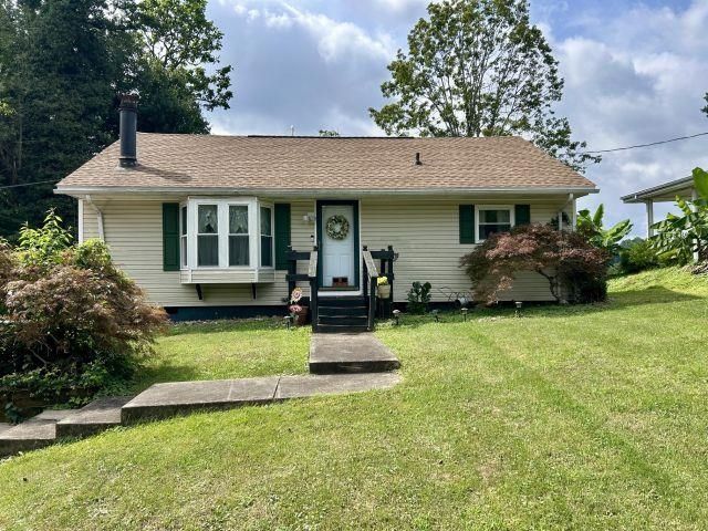 1447 Spring Valley Circle, Huntington, WV 25701