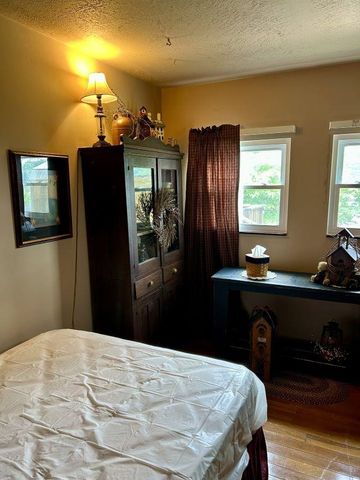 1447 Spring Valley Circle, Huntington, WV 25701