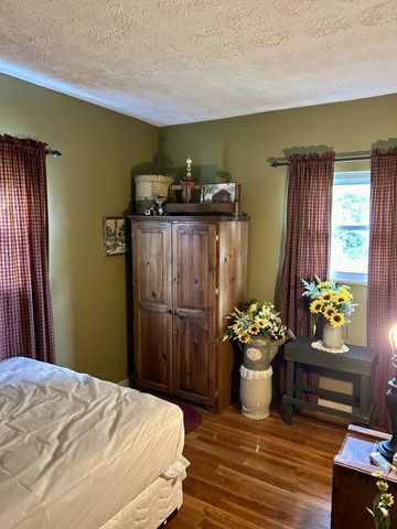 1447 Spring Valley Circle, Huntington, WV 25701