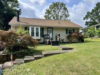 1447 Spring Valley Circle, Huntington, WV 25701