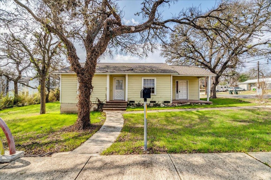 1119 N LBJ DR, San Marcos, TX 78666