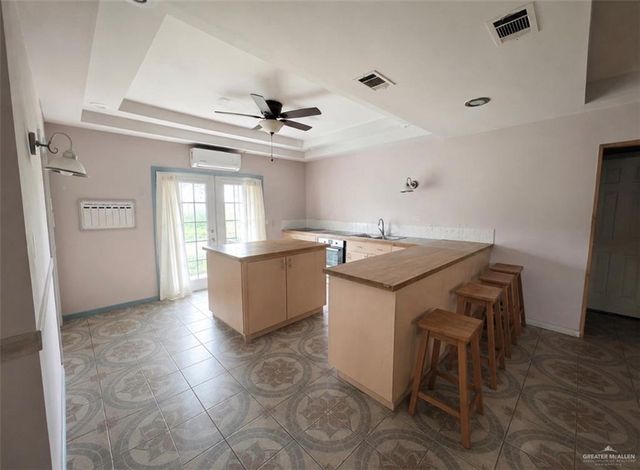 14406 Mile 2 W, Mercedes, TX 78570