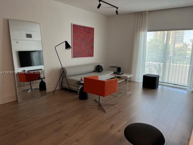 50 Menores Ave 408, Coral Gables, FL 33134