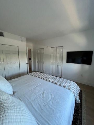 50 Menores Ave 408, Coral Gables, FL 33134