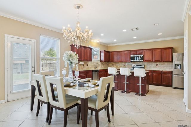 552 Glenway Dr, Baton Rouge, LA 70815