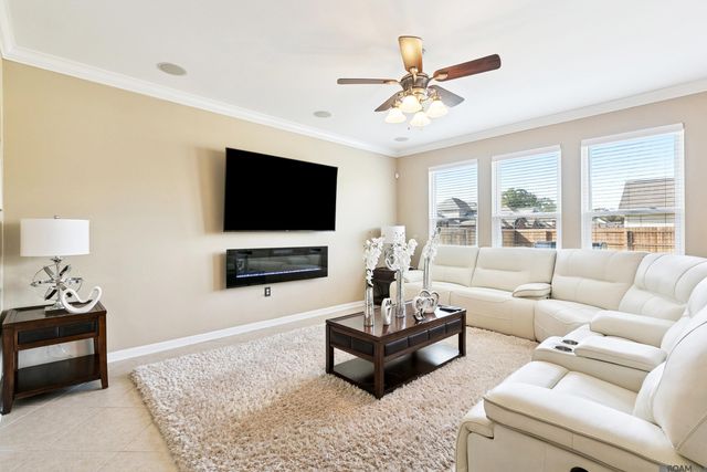 552 Glenway Dr, Baton Rouge, LA 70815