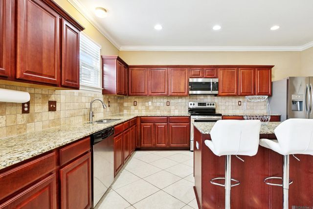 552 Glenway Dr, Baton Rouge, LA 70815