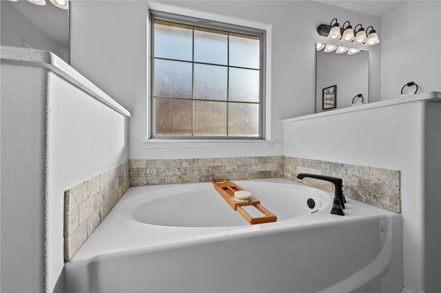 701 Melrose Place, Bentonville, AR 72712