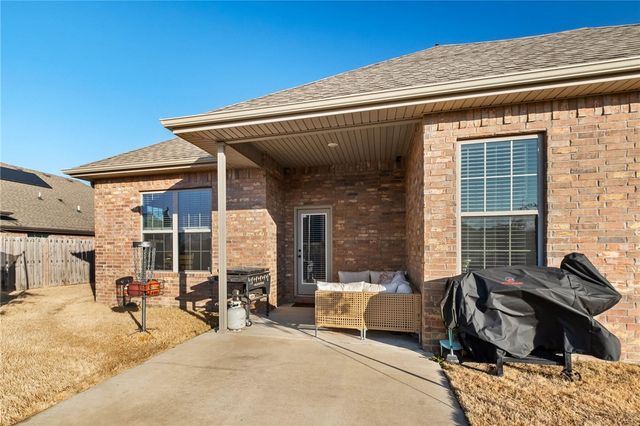 701 Melrose Place, Bentonville, AR 72712