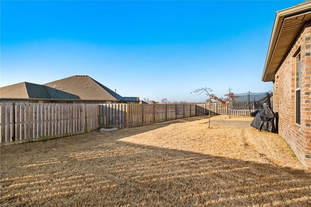 701 Melrose Place, Bentonville, AR 72712