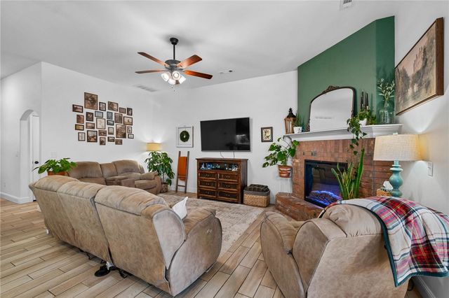 701 Melrose Place, Bentonville, AR 72712