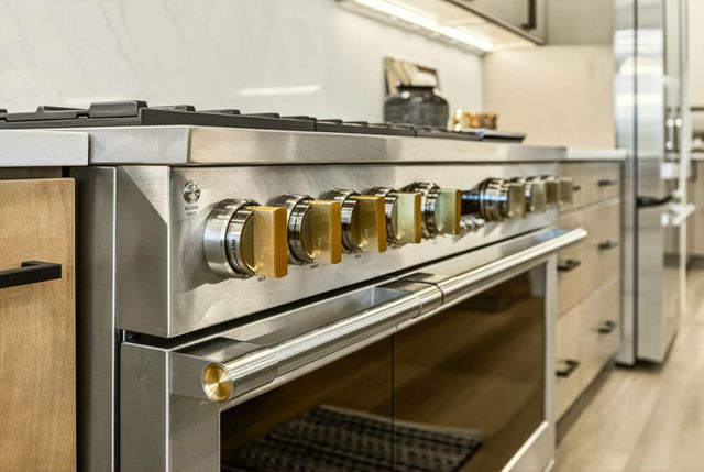 218 Alicia Avenue, Ashland, OR 97520