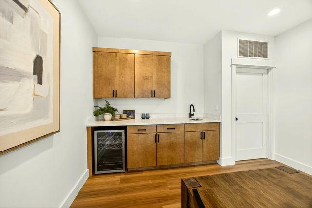 218 Alicia Avenue, Ashland, OR 97520