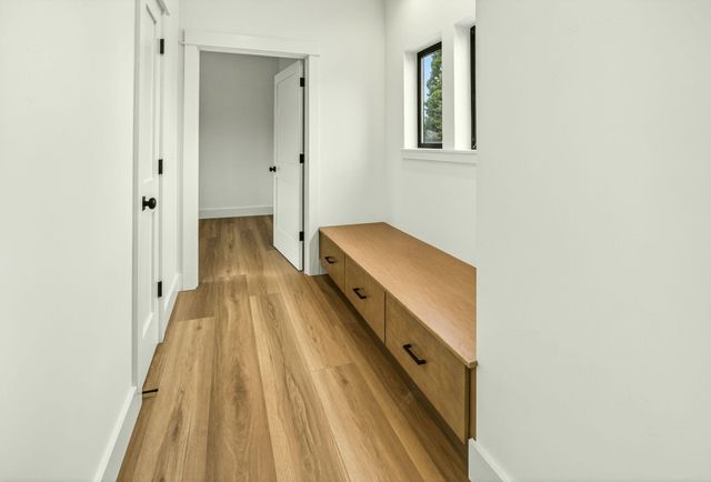 218 Alicia Avenue, Ashland, OR 97520