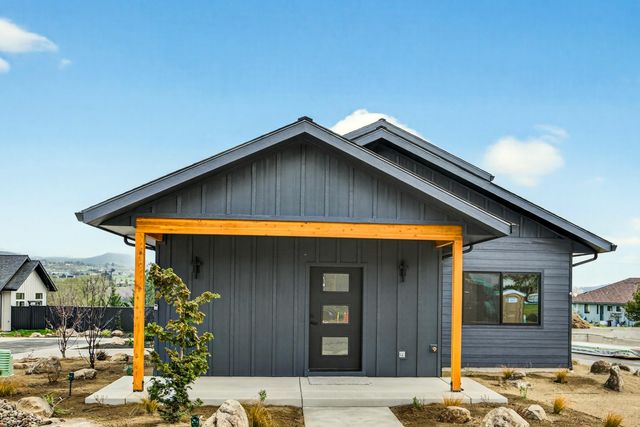 218 Alicia Avenue, Ashland, OR 97520