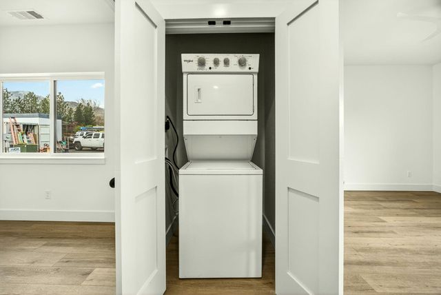 218 Alicia Avenue, Ashland, OR 97520