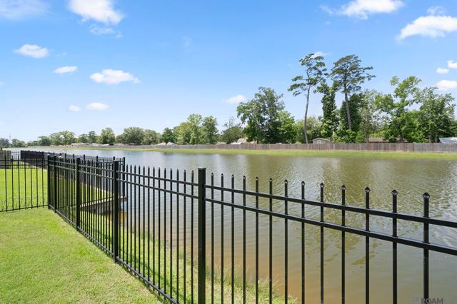 30189 Sanctuary Blvd, Denham Springs, LA 70726